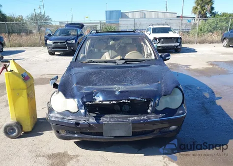 2002 Mercedes-Benz C 320 from USA, damaged, VIN WDBRH64J92F155778